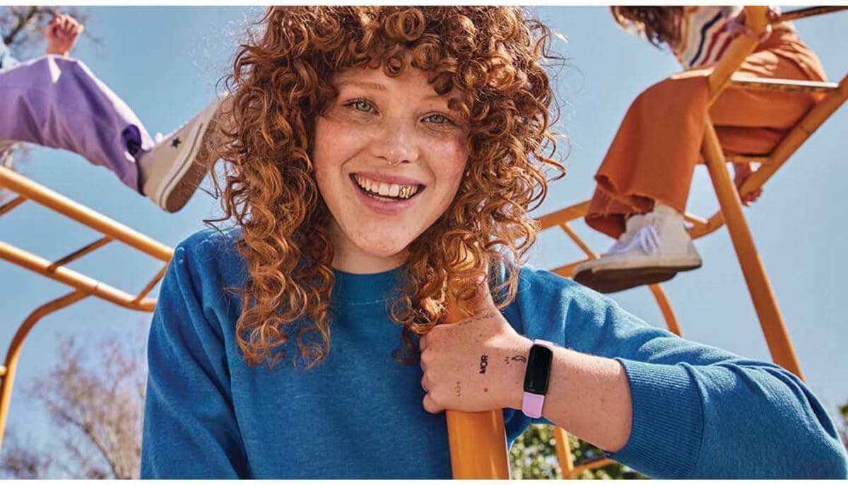 Fitbit Inspire 3 Health &amp;-Fitness-Tracker with Stress Management, Workout Intensity, Sleep Tracking, 24/7 Heart Rate and more, Lilac Bliss/Black, One Size (S &amp; L Bands Included) : Sports &amp; Outdoors thumbnail 5