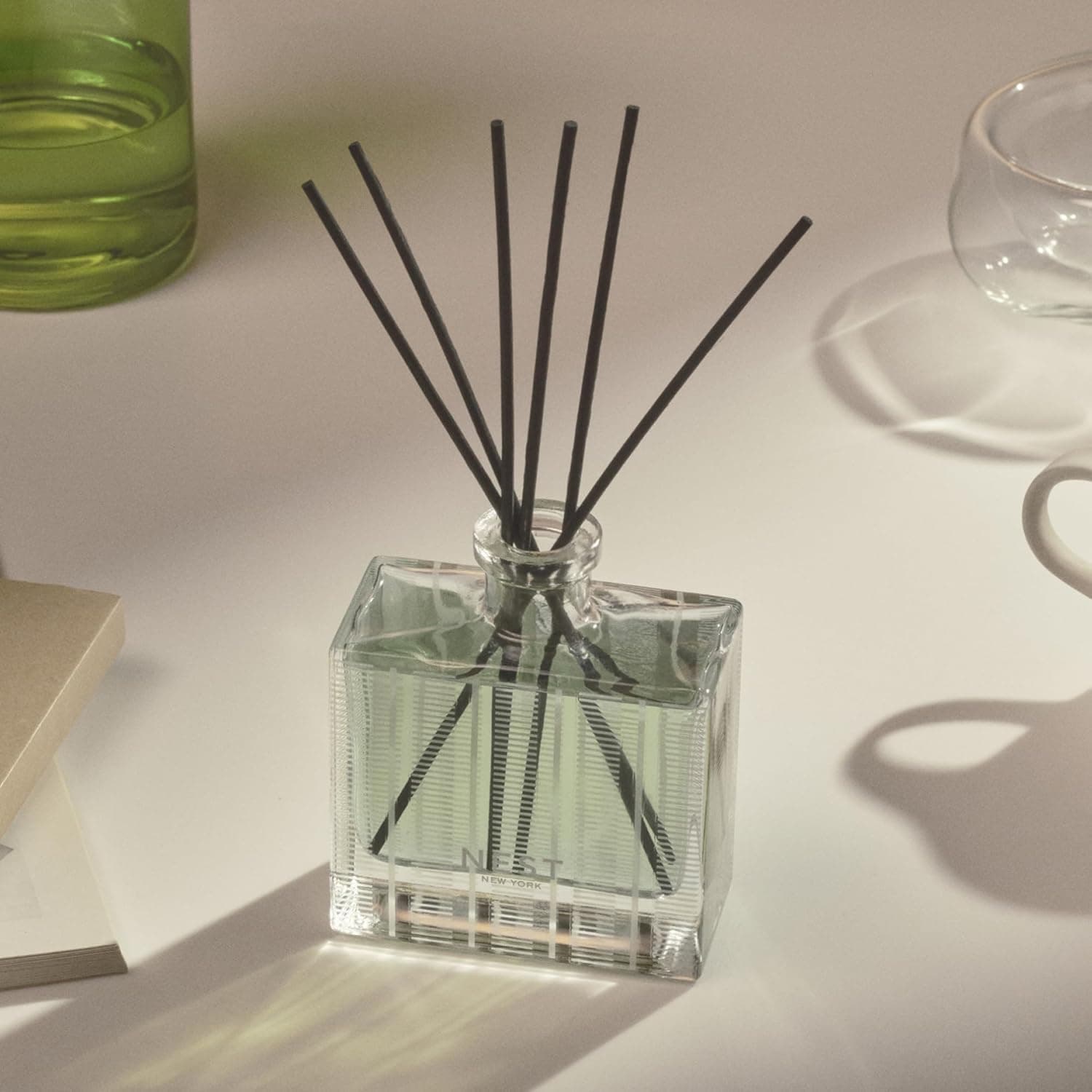 NEST New York Wild Mint & Eucalyptus Reed Diffuser thumbnail 5