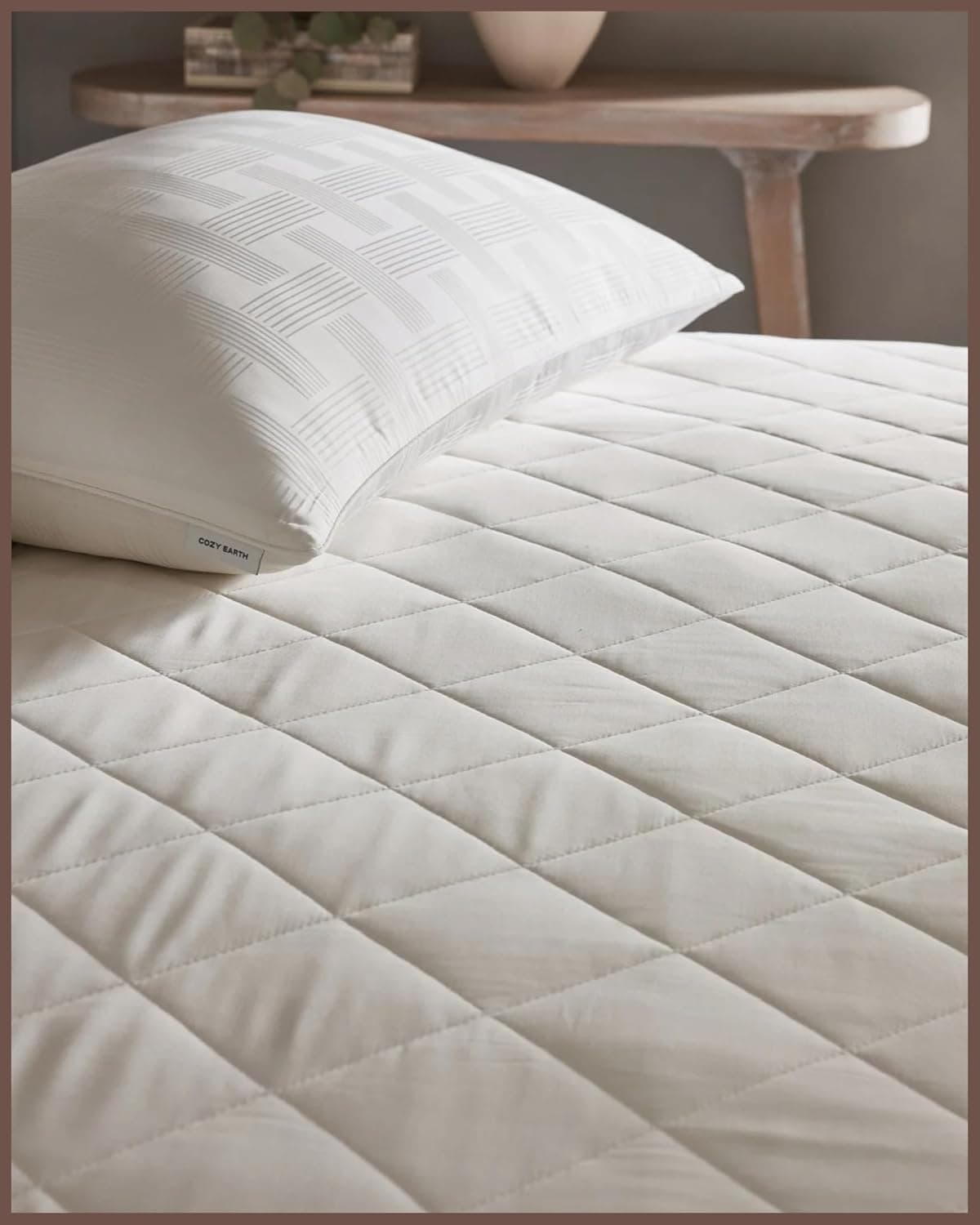 Cozy Earth Queen Size Mattress Pad - Bamboo Viscose thumbnail 2