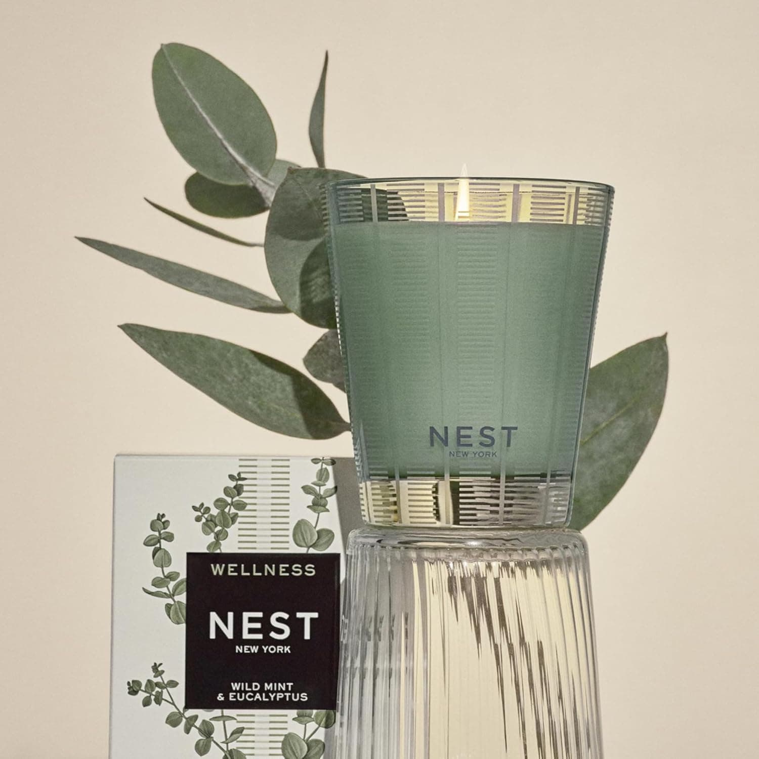 NEST New York Wild Mint & Eucalyptus Scented Candle thumbnail 5