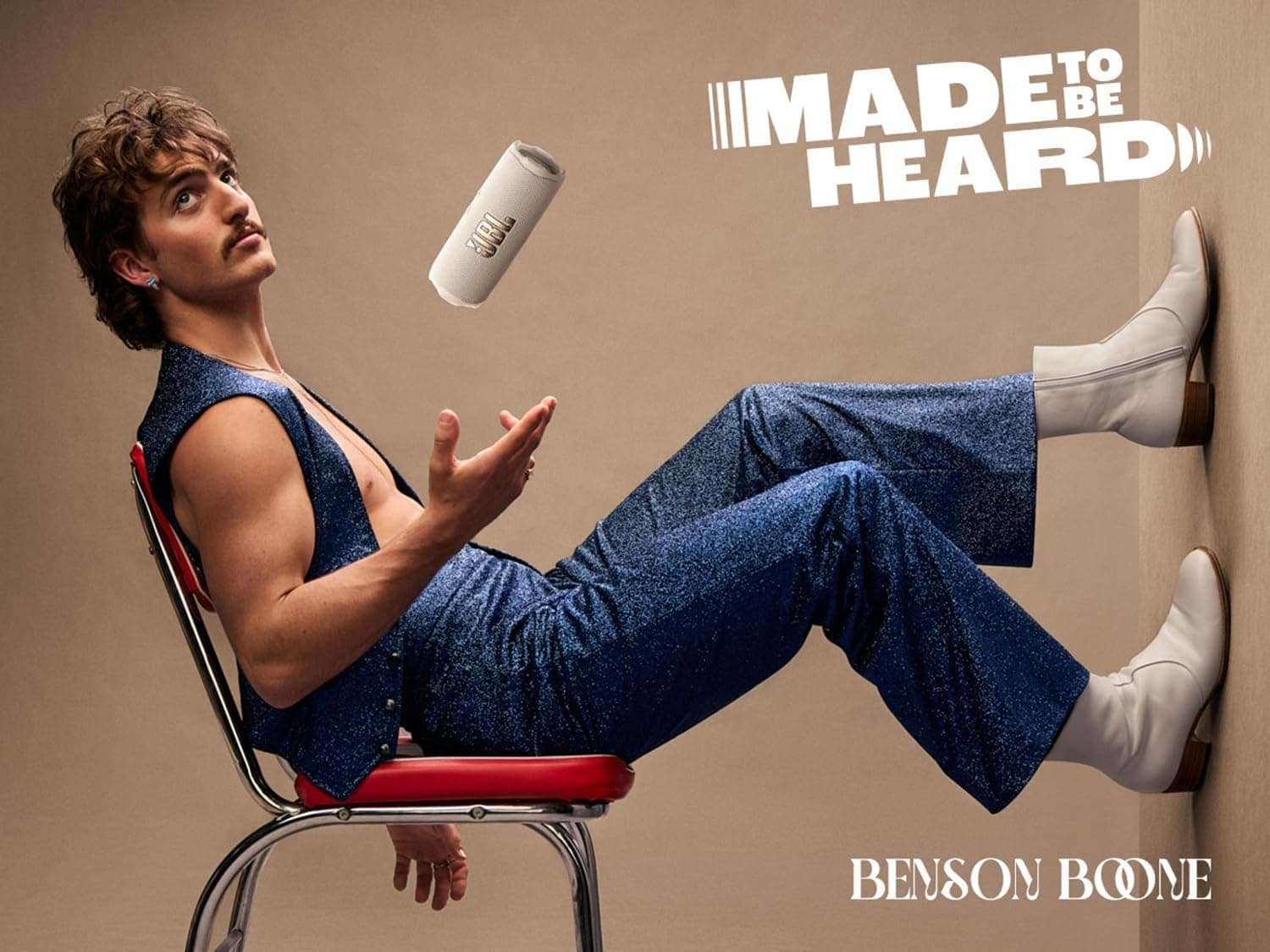 JBL Flip 7 Portable Waterproof Speaker - White thumbnail 2