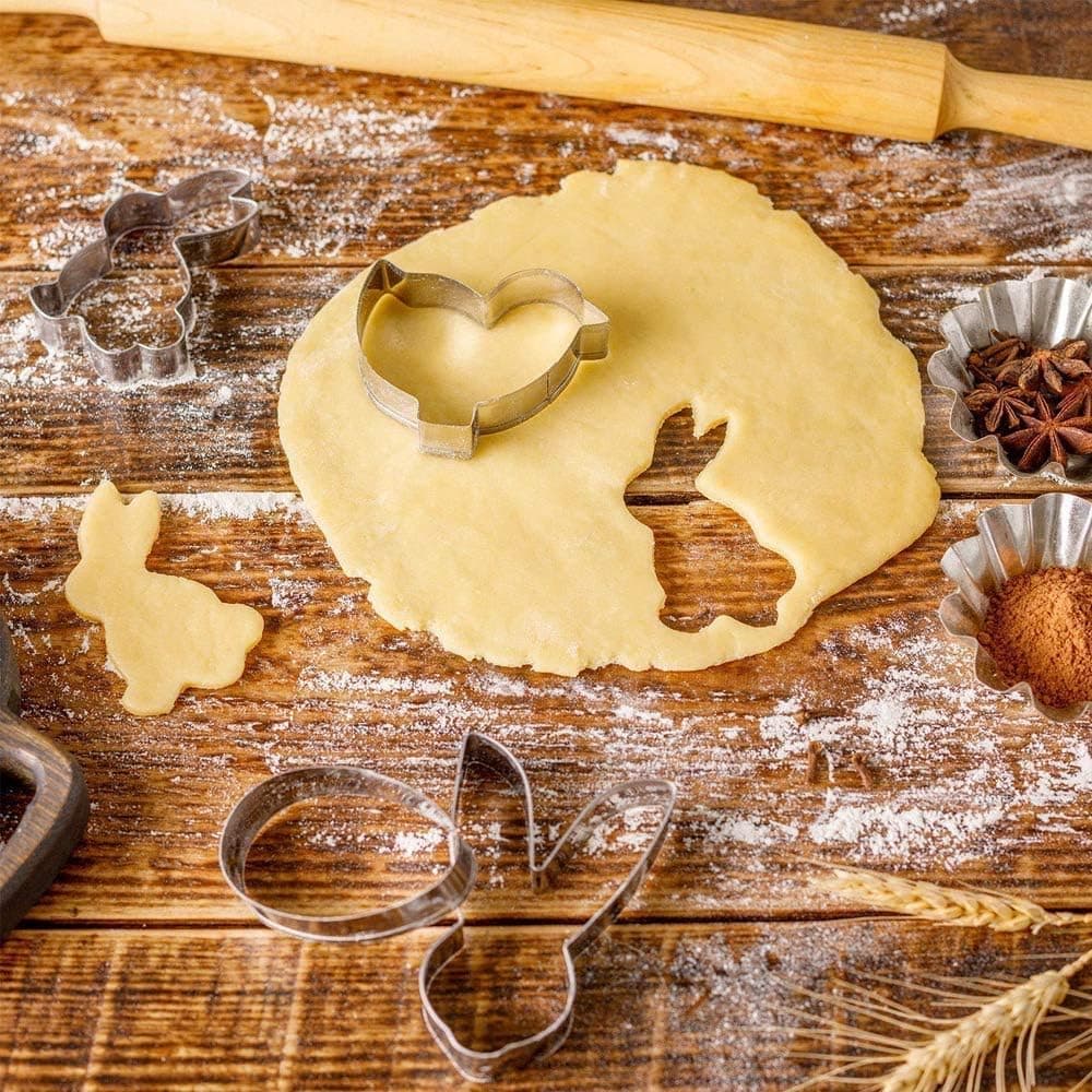 Easter Cookie Cutters, 5 Pieces Chick Carrot Egg Bunny Rabbite Shapes Metal Cookie Cutters Stainless Steel Sets Holiday Themed Baking Kit: Home &amp; Kitchen thumbnail 3