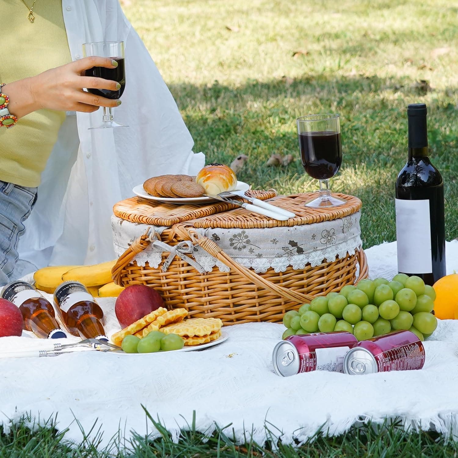 ZORMY 15" Wicker Picnic Basket with Removable Liner thumbnail 4