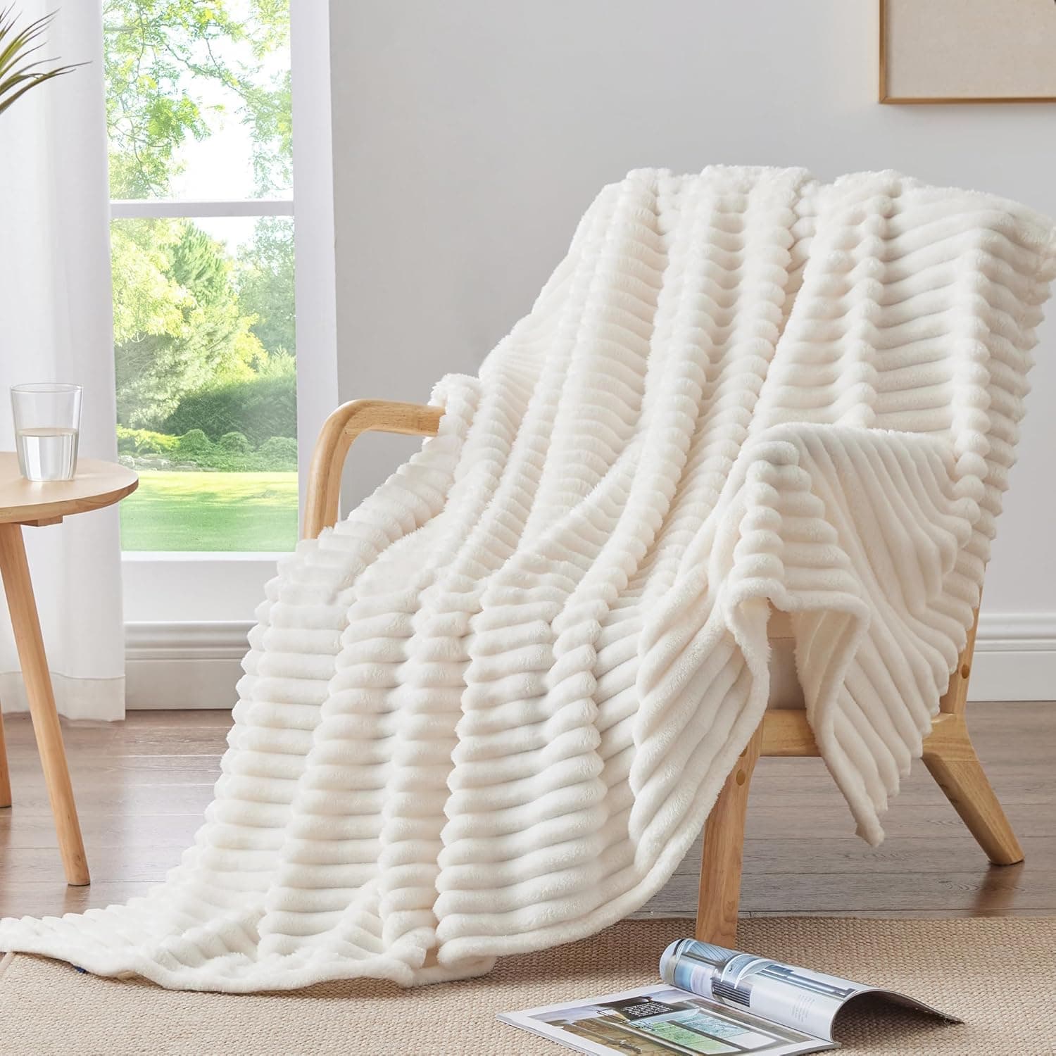BEDELITE Fleece Throw Blanket thumbnail 2